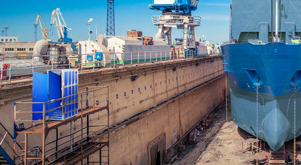 Skycrapper Portable Restroom | Skycrapper Portable Toilet in Use at a Dry Dock in New York