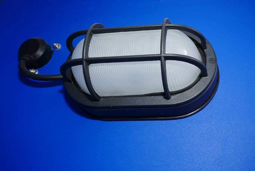 500K LED BULKHEAD LIGHT