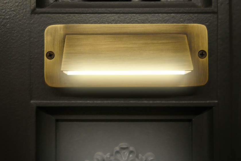 EXTERIOR BRASS DOWNLIGHT FOR NIGHTTIME USE